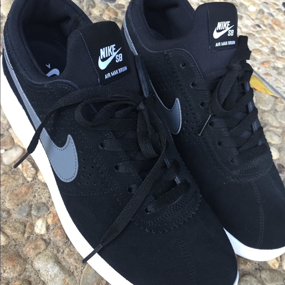 Nike - Picture 5 of 5